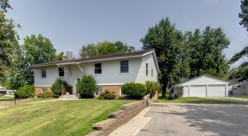 509 Spring St, Kenyon, MN, 55946-1242 | Card Image