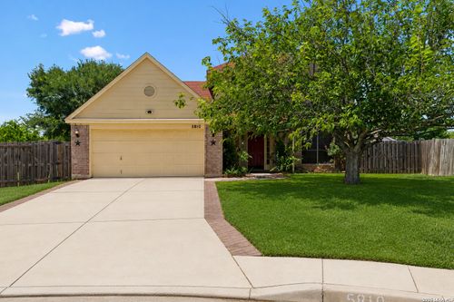 5810 Elk Lake Dr, San Antonio, TX, 78244-1313 | Card Image