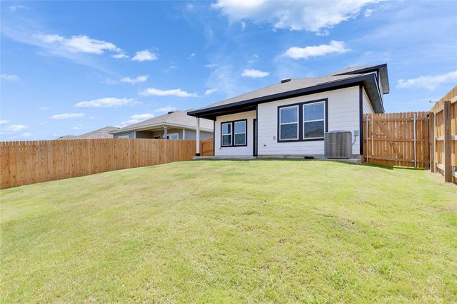 12305 Bulldogger Bnd, House other with 4 bedrooms, 3 bathrooms and 4 parking in Mustang Ridge TX | Image 29