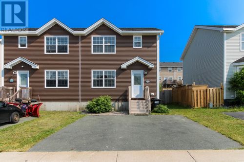100 Seaborn St, St. John's, NL, A1B5E5 | Card Image