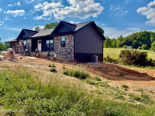 120 Milo Cir, Tazewell, TN, 37879-4714 | Card Image