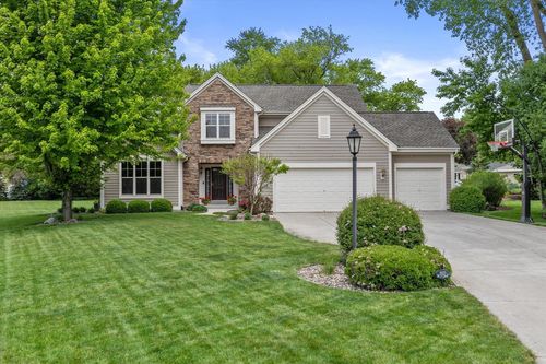 N25W27264 Covington Court, Pewaukee, WI, 53072 | Card Image