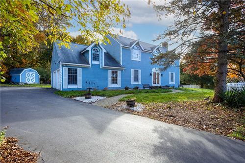 33 Sandy Way, Cumberland, RI, 02864-3475 | Card Image