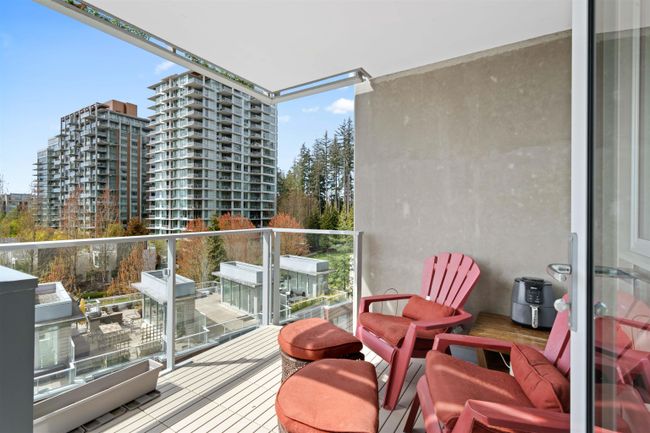 601 - 3355 Binning Road, Condo with 3 bedrooms, 2 bathrooms and 2 parking in Vancouver BC | Image 9