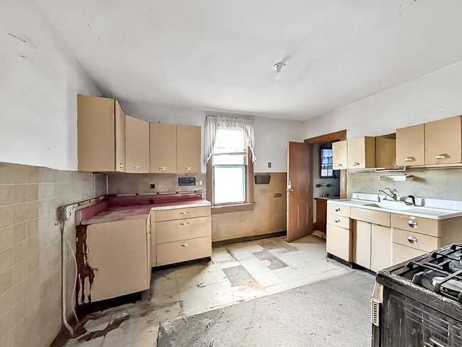 717 Jefferson Ave, House other with 3 bedrooms, 1 bathrooms and null parking in Albert Lea MN | Image 6