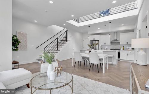 7-4315 Harrison St Nw, WASHINGTON, DC, 20015-2123 | Card Image