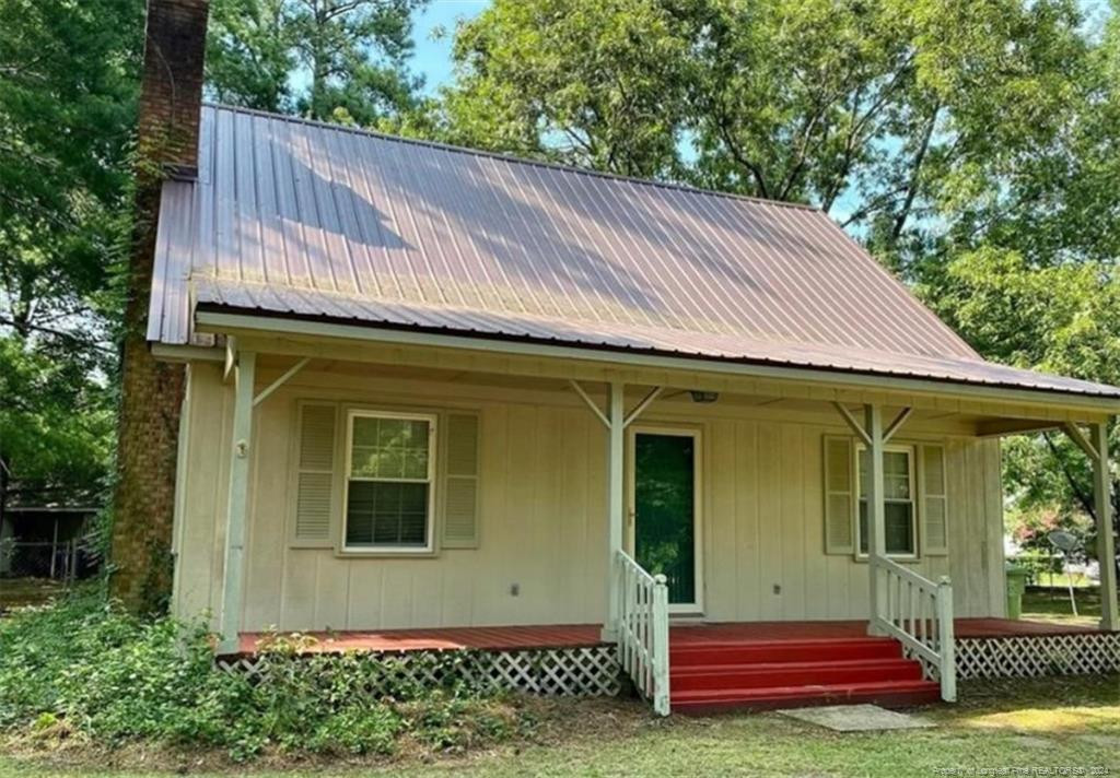 Hoyl Cir, Maxton, NC 28364