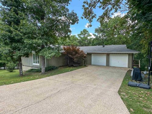 86 Cherokee Rd, Cherokee Village, AR, 72529-2902 | Card Image