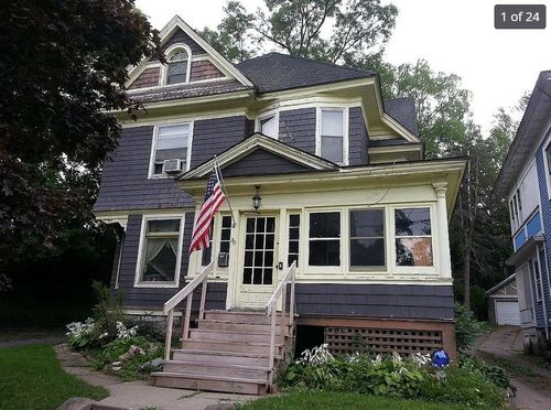 30 Westlake Ave, Auburn, NY, 13021-3724 | Card Image