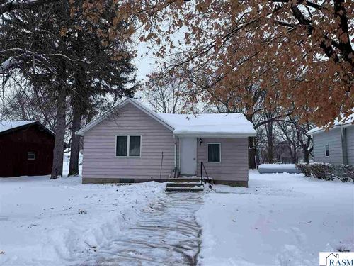 114 1st Ave, Ormsby, MN, 56162-1302 | Card Image