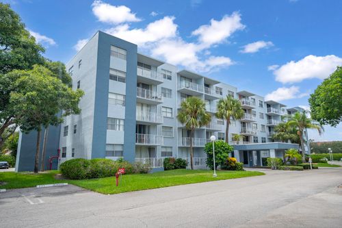 3k-500 Executive Center Dr, West Palm Beach, FL, 33401-4909 | Card Image