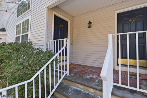 402 Dalton Ct, Denville, NJ, 07834-3466 | Card Image