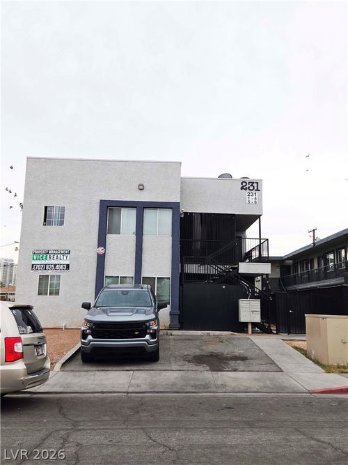 8-231 W Philadelphia Ave, Las Vegas, NV, 89102-2801 | Card Image