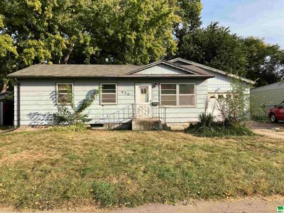 936 Sunset Dr., House other with 3 bedrooms, 2 bathrooms and null parking in Vermillion SD | Image 1