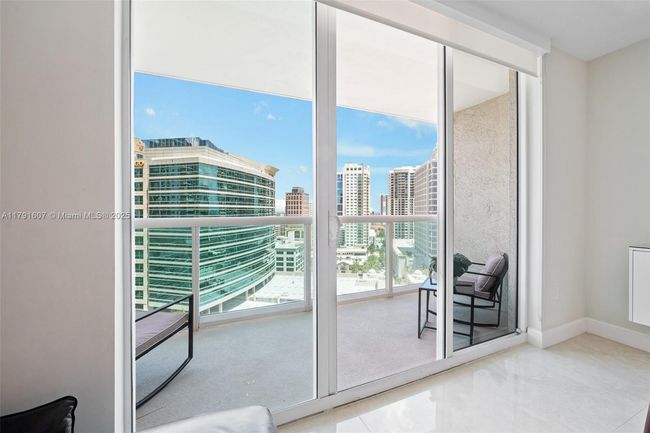 APT-1908 - 347 New River Dr, Condo with 2 bedrooms, 2 bathrooms and null parking in Fort Lauderdale FL | Image 5