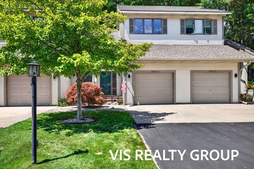 e-17879 Hidden Dunes Ln, Spring Lake, MI, 49456-9482 | Card Image