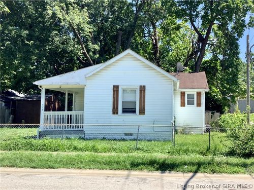 414 E 9th St, Jeffersonville, IN, 47130-3804 | Card Image
