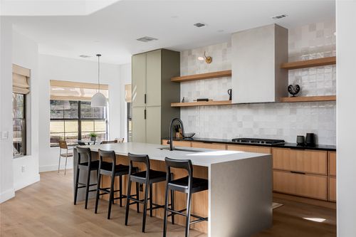 apt-53-1036 Liberty Park Dr, Austin, TX, 78746-7025 | Card Image