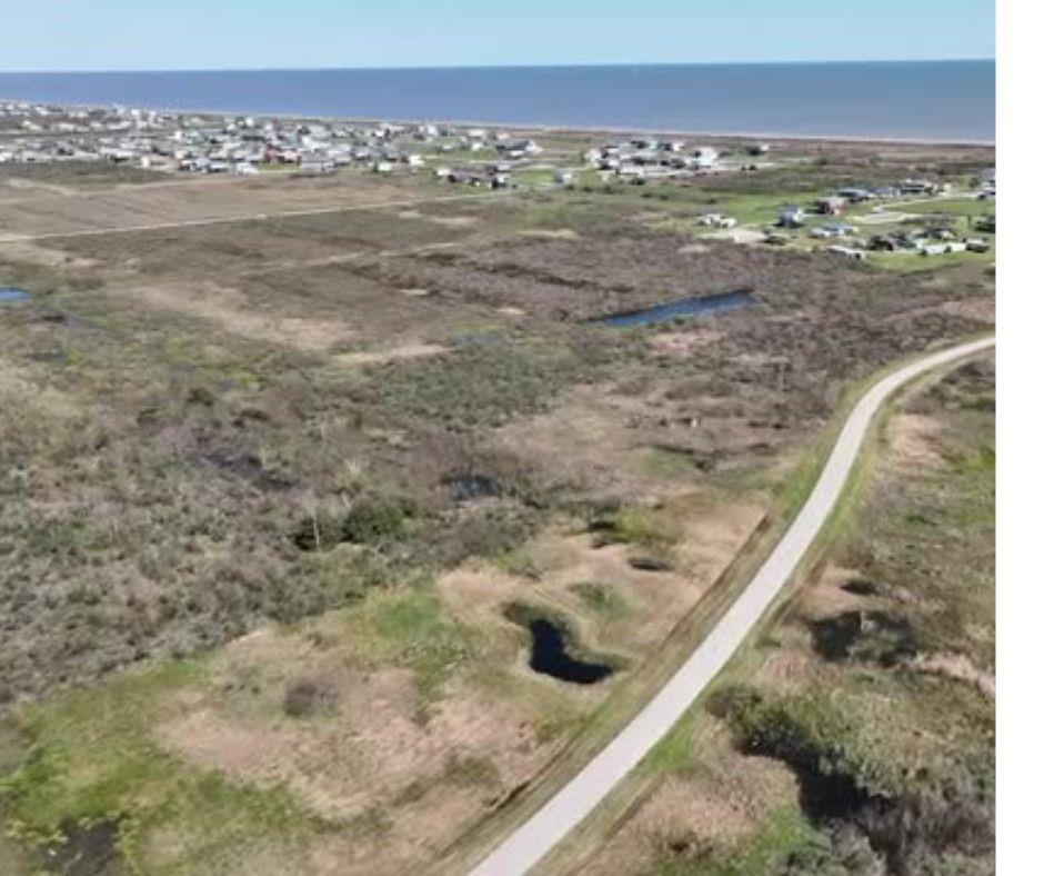 Land in Port Bolivar 2