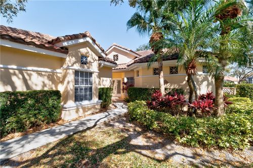 3b-4822 S Newport Island Dr, Vero Beach, FL, 32967-7233 | Card Image