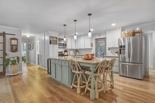 811 Hogans Branch Rd, Hendersonville, TN, 37075-8414 | Card Image