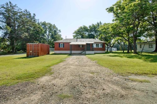 104 Pr 2007, Gilmer, TX, 75644 | Card Image