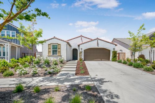 4494 Little Canyon Dr, Madera, CA, 93636-8082 | Card Image