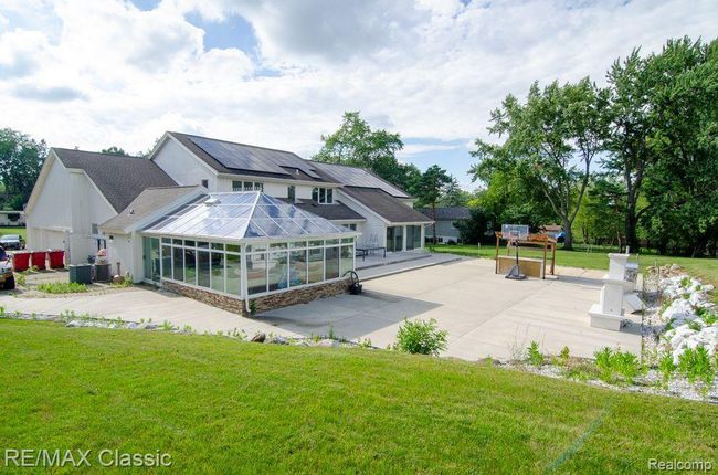 3865 Stonecrest Rd, House other with 4 bedrooms, 4 bathrooms and null parking in West Bloomfield MI | Image 29