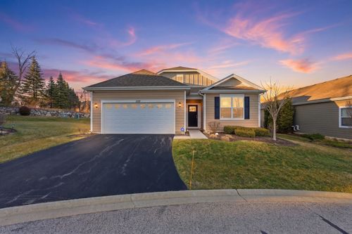 1110 Redtail Ct, Woodstock, IL, 60098-7210 | Card Image