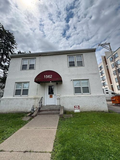 1562 Edmund Ave, Saint Paul, MN, 55104-2325 | Card Image