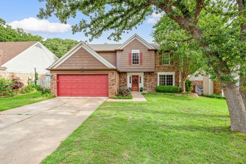 516 Briarcroft Dr, Grapevine, TX, 76051-4416 | Card Image