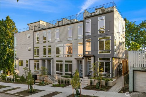3609 Linden Ave N, Seattle, WA, 98103-8704 | Card Image