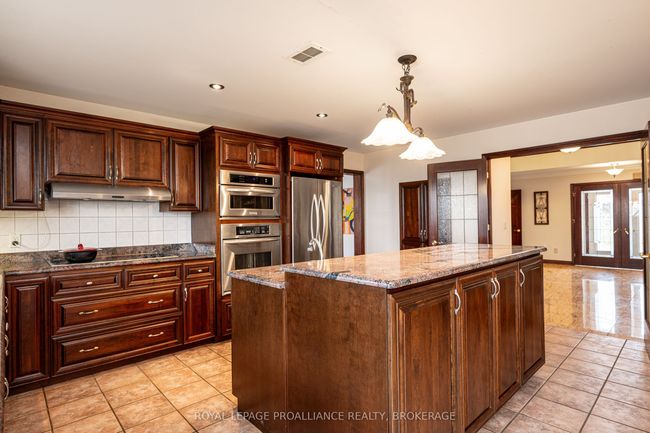 4734 Lakeside Lane, House other with 6 bedrooms, 5 bathrooms and 4 parking in Bath ON | Image 18
