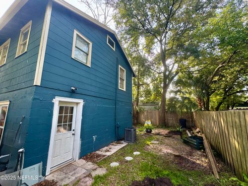 1208 James St, Jacksonville, FL, 32205-8009 | Card Image
