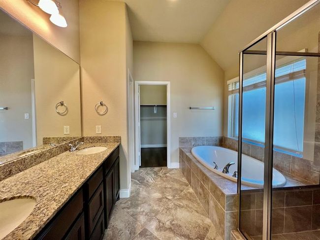 Master Bath | Image 8