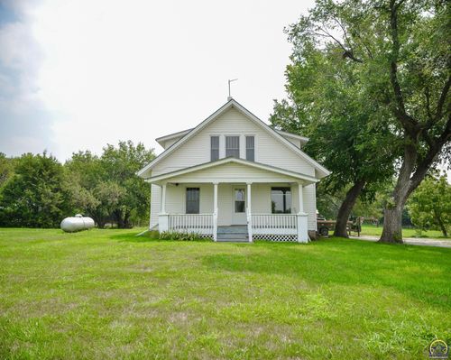 2672 N Highway 99 Road R, Admire, KS, 66830-9122 | Card Image