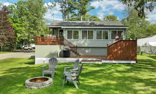 43 Nancy Dr, Belmont, NH, 03220-3435 | Card Image