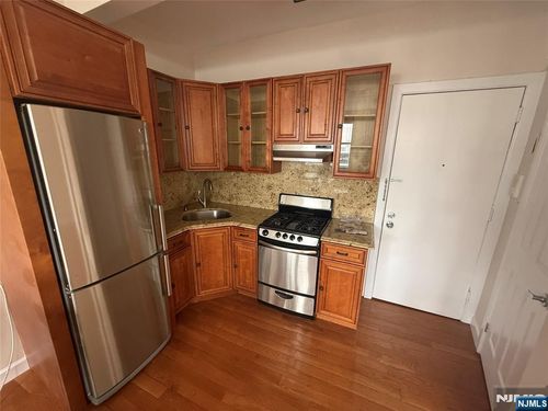 24 N Dean, Englewood, NJ, 07631 | Card Image