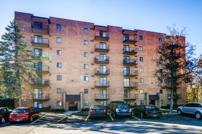 101 - 6040 Lake Bluff Drive, Condo with 2 bedrooms, 2 bathrooms and 2 parking in Tinley Park IL | Image 1