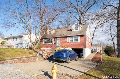 20 Oak Ridge Gate, Danbury, CT, 06810-5030 | Card Image