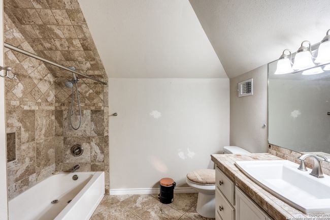 9248 Fm 725, House other with 3 bedrooms, 2 bathrooms and null parking in McQueeney TX | Image 18
