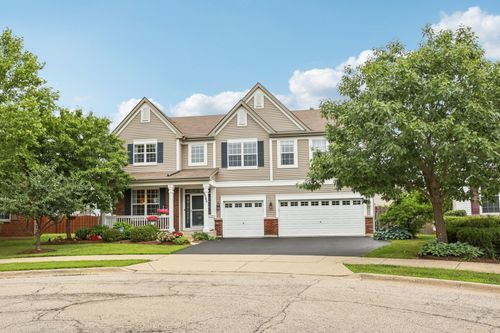 5046 Nelson Ct, Wadsworth, IL, 60083-8937 | Card Image