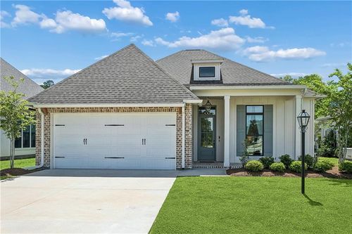 67574 Antioch Dr, Mandeville, LA, 70471-7205 | Card Image