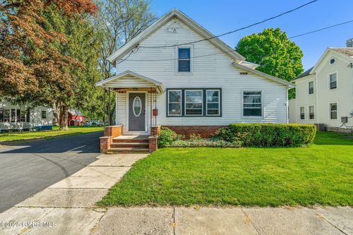 22 Center St, Fort Edward, NY, 12828-1805 | Card Image