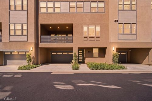 1078 Poppy Ct, Montebello, CA, 90640-2256 | Card Image