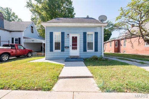 112 Brackett St, Swansea, IL, 62226-4355 | Card Image