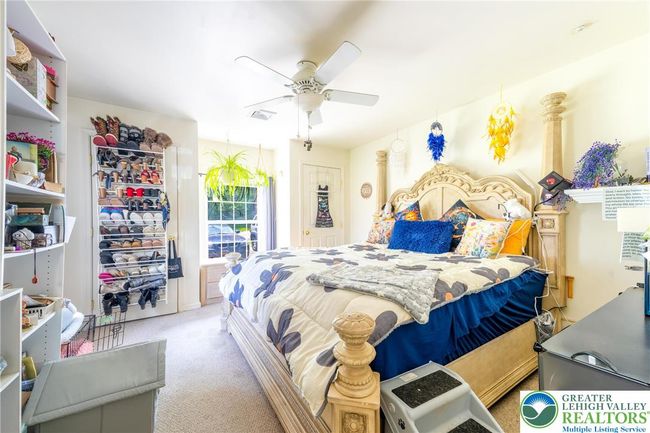 7112 Howell Ter, House other with 4 bedrooms, 2 bathrooms and null parking in Stroudsburg PA | Image 17