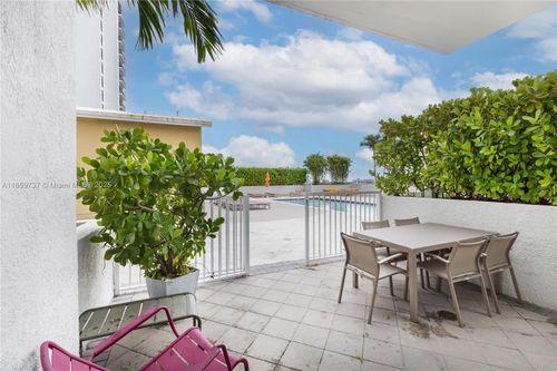 apt-501-3180 Coral Way, Miami, FL, 33145-3246 | Card Image