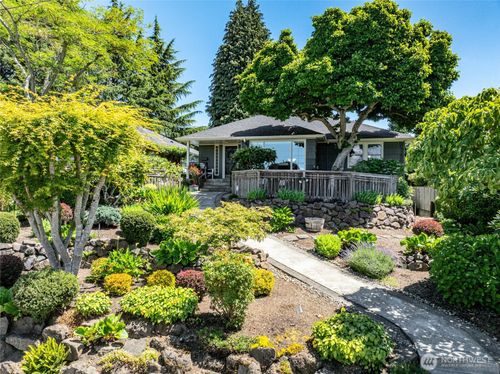 6046 50th Avenue Sw, Seattle, WA, 98136 | Card Image