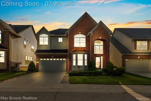 27023 Ladbroke St, Novi, MI, 48374-1006 | Card Image